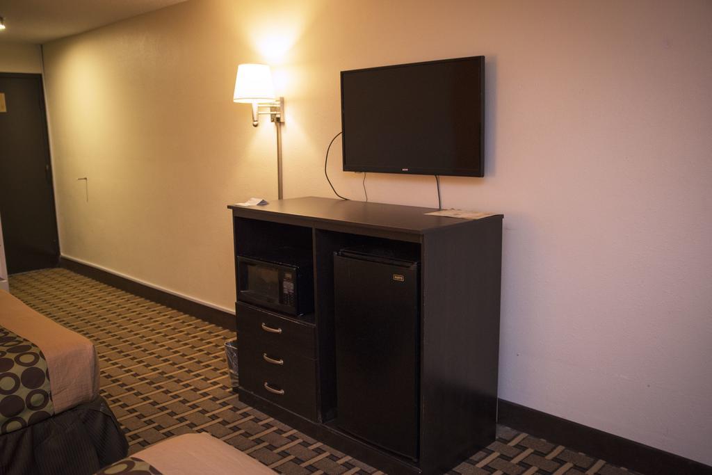 Ahoskie Inn Экстерьер фото