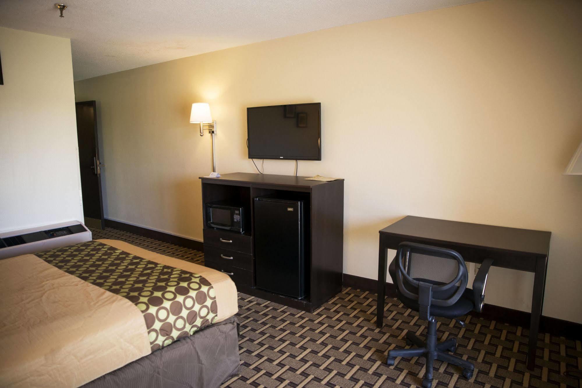 Ahoskie Inn Экстерьер фото